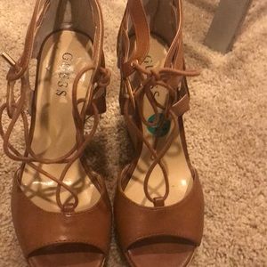 Guess wedges